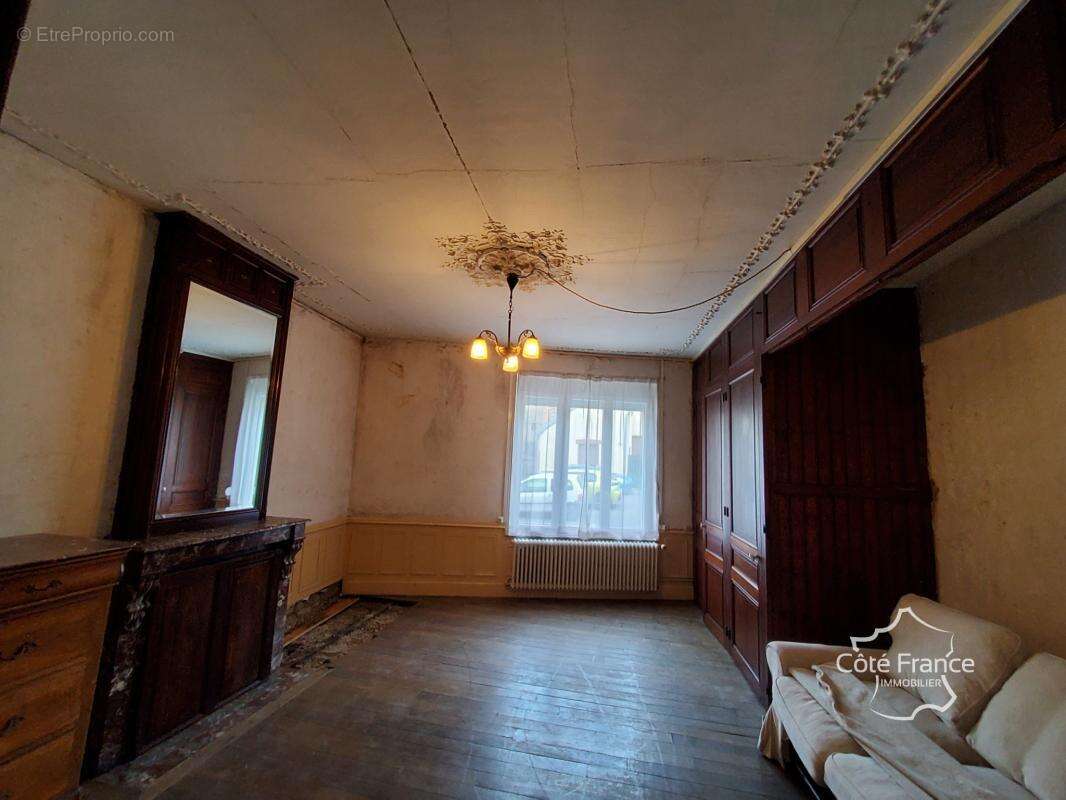 Fumay 08. maison de 168.72 m2, divisible pour faire deux log - photo 6