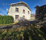 Maison à MONNIERES