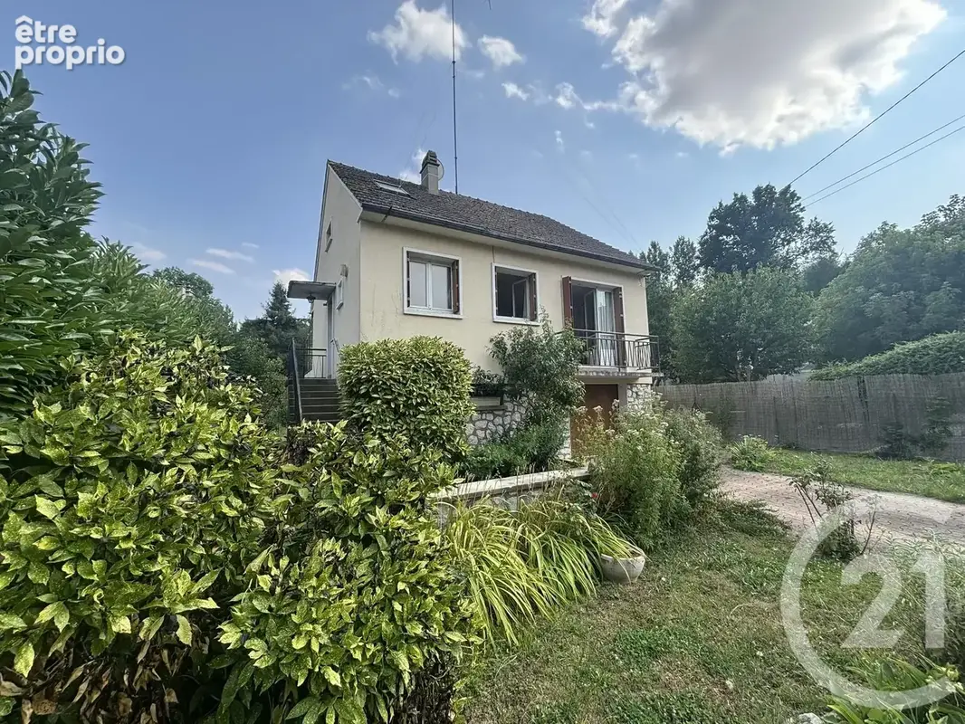 Maison à JOUY