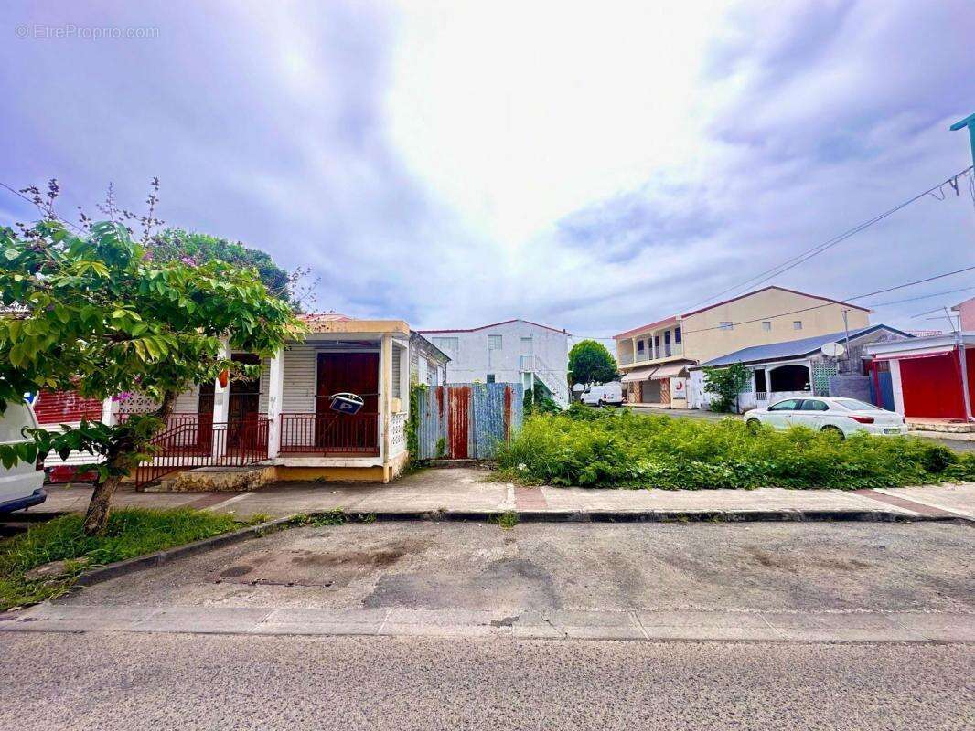 Terrain à SAINT-FRANCOIS