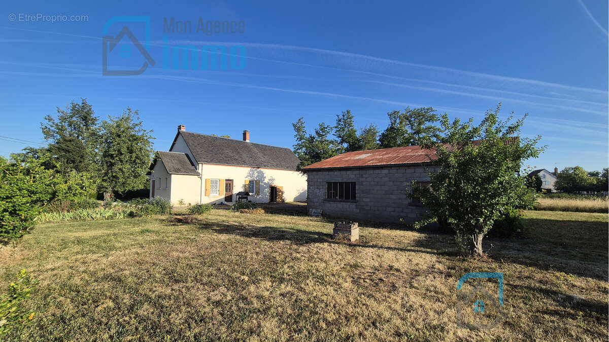 Maison de pierres type longère, avec dépendances et jardin - photo 13