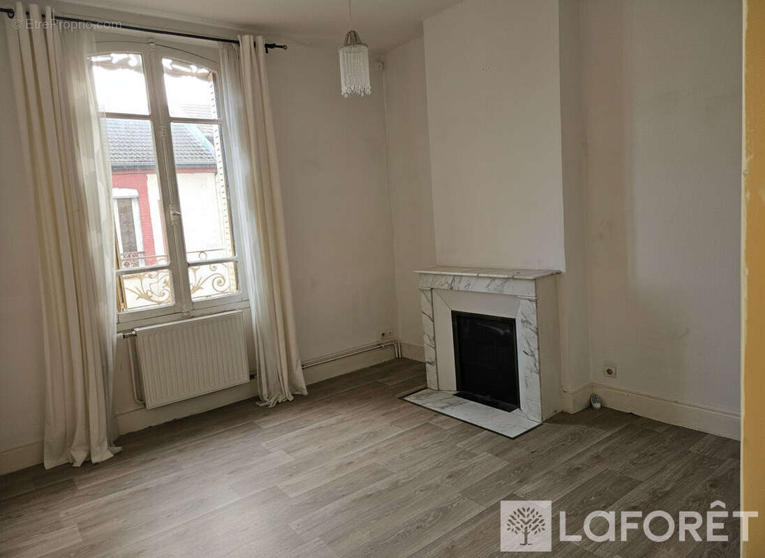 Maison à ROMILLY-SUR-SEINE