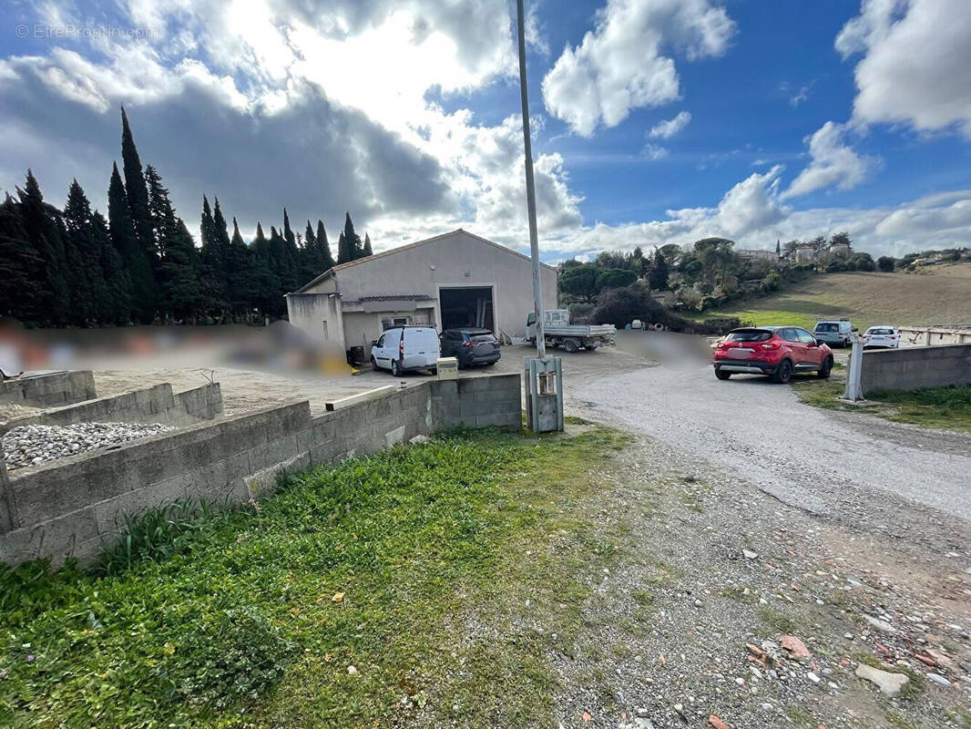 Commerce à CARCASSONNE