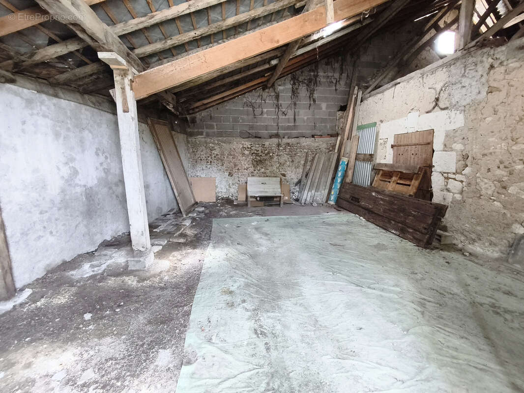 Appartement à SAINT-VINCENT-DU-LOROUER