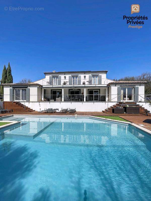 Maison à SAINT-MAXIMIN-LA-SAINTE-BAUME
