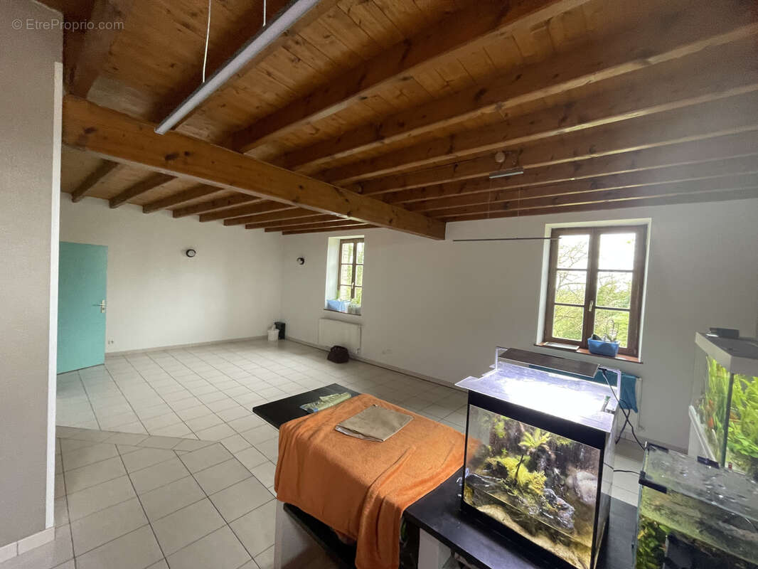 Appartement à VIGNEULLES-LES-HATTONCHATEL