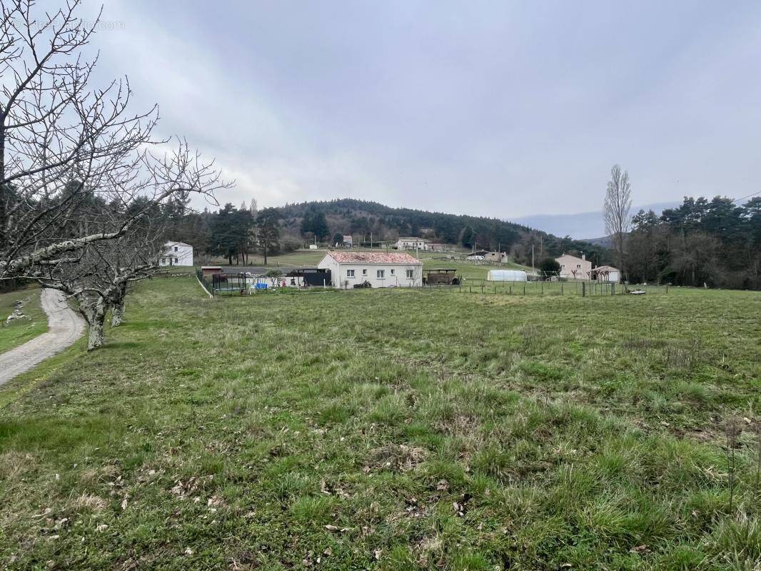 Terrain à COUX