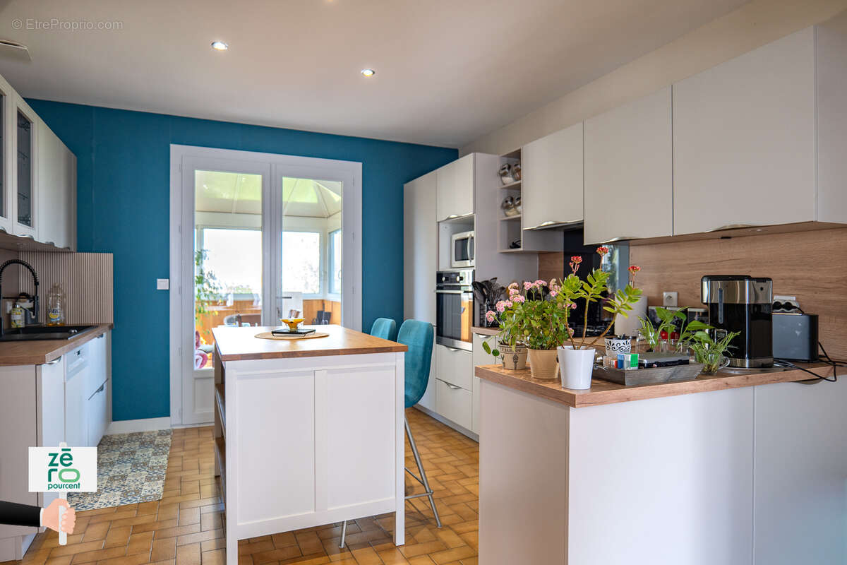 Maison à LES MAGNILS-REIGNIERS