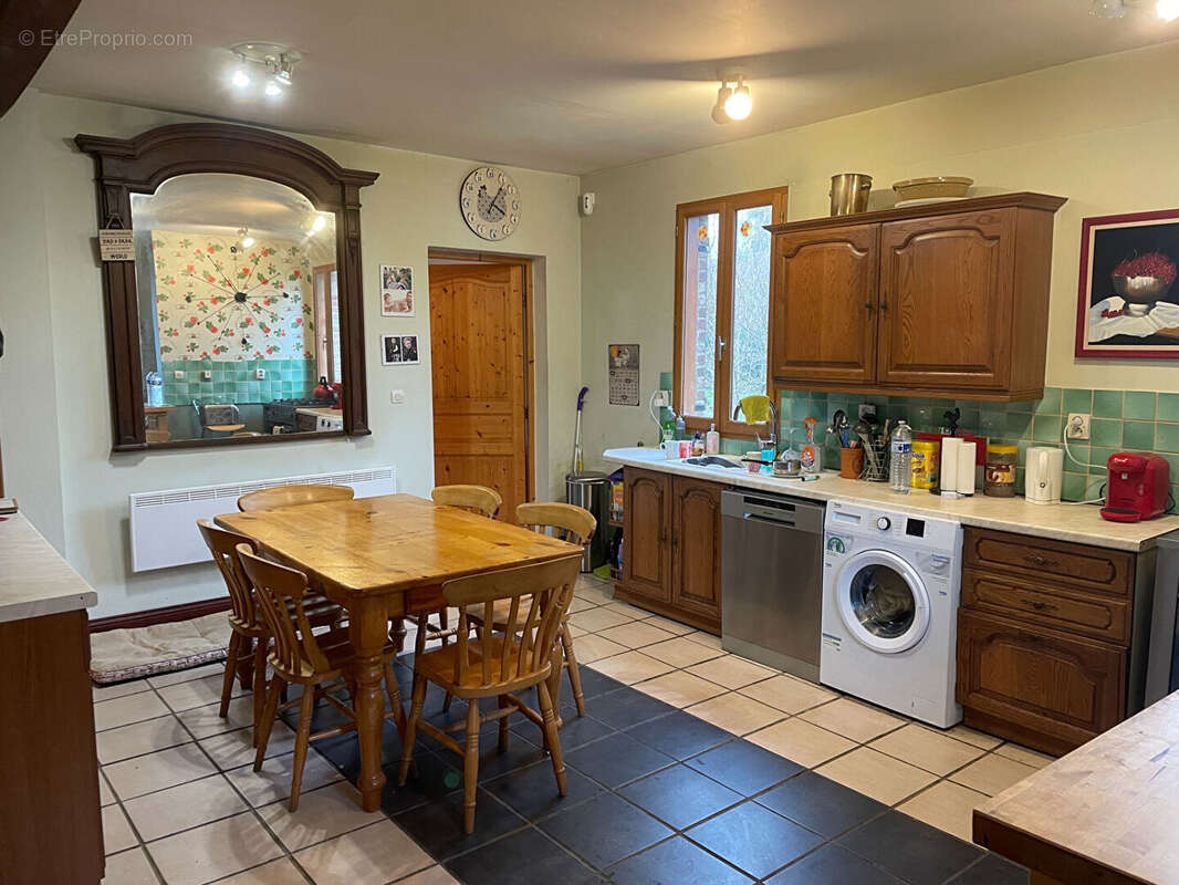 Maison à BEAURAINVILLE