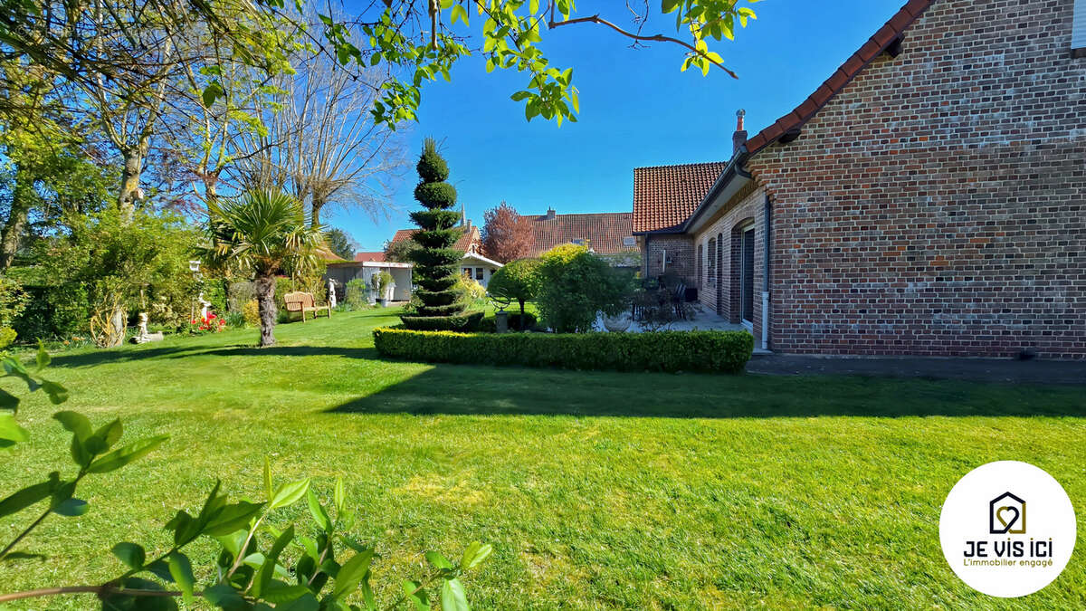 Maison à LA GORGUE