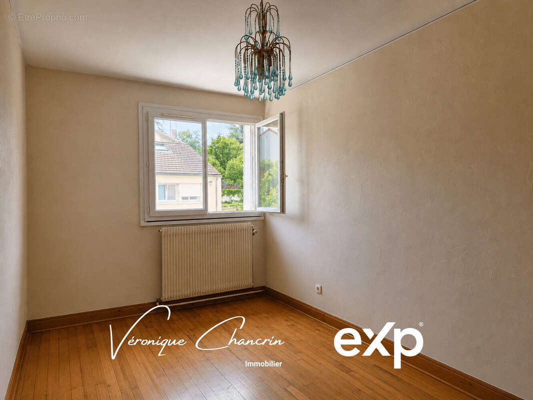 Maison 104 m² à Oullins  - photo 9