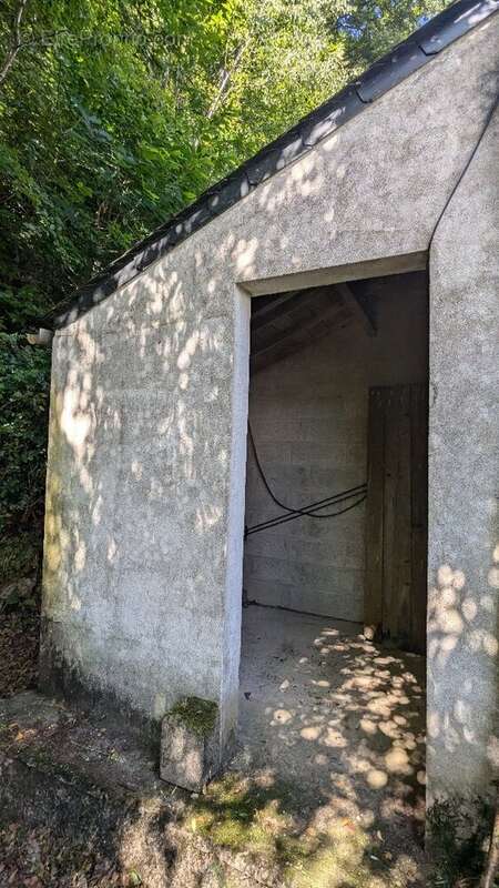 À 8 kilometres de Baud  Maison en pierres, début XXe siècle, face au Blavet - photo 26