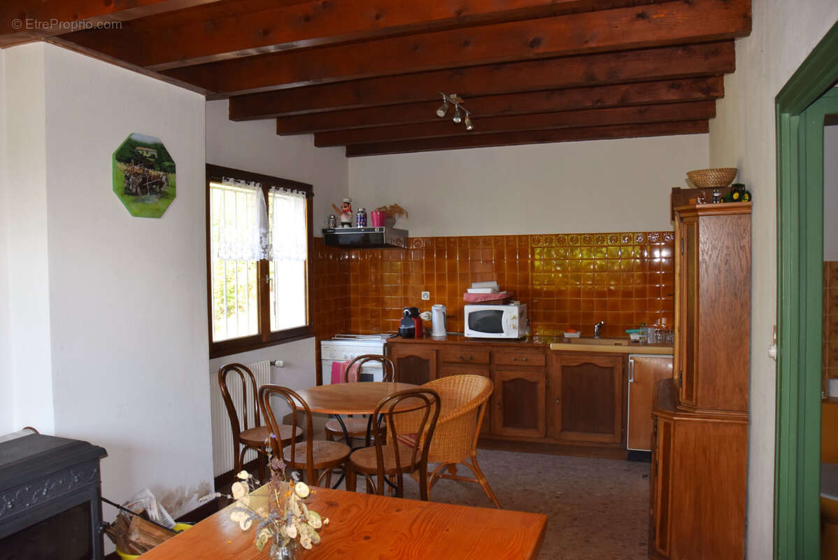 Maison à SERRIERES-EN-CHAUTAGNE