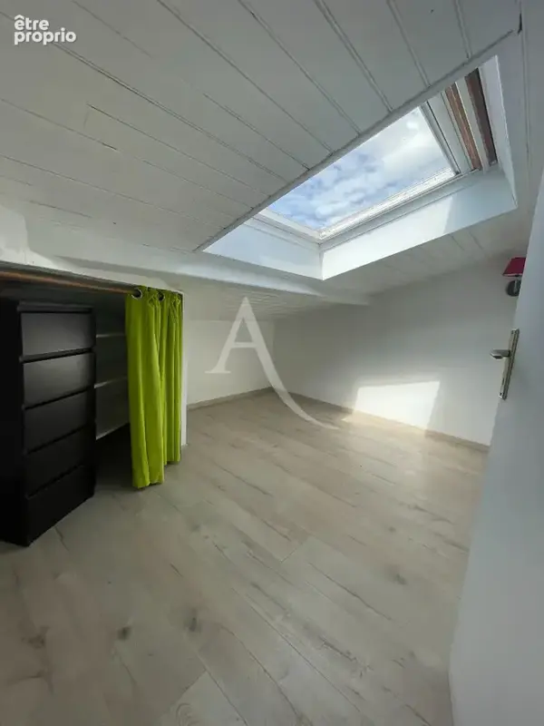 Appartement de type T4 avec Balcon - Saintes Rive Gauche - photo 9