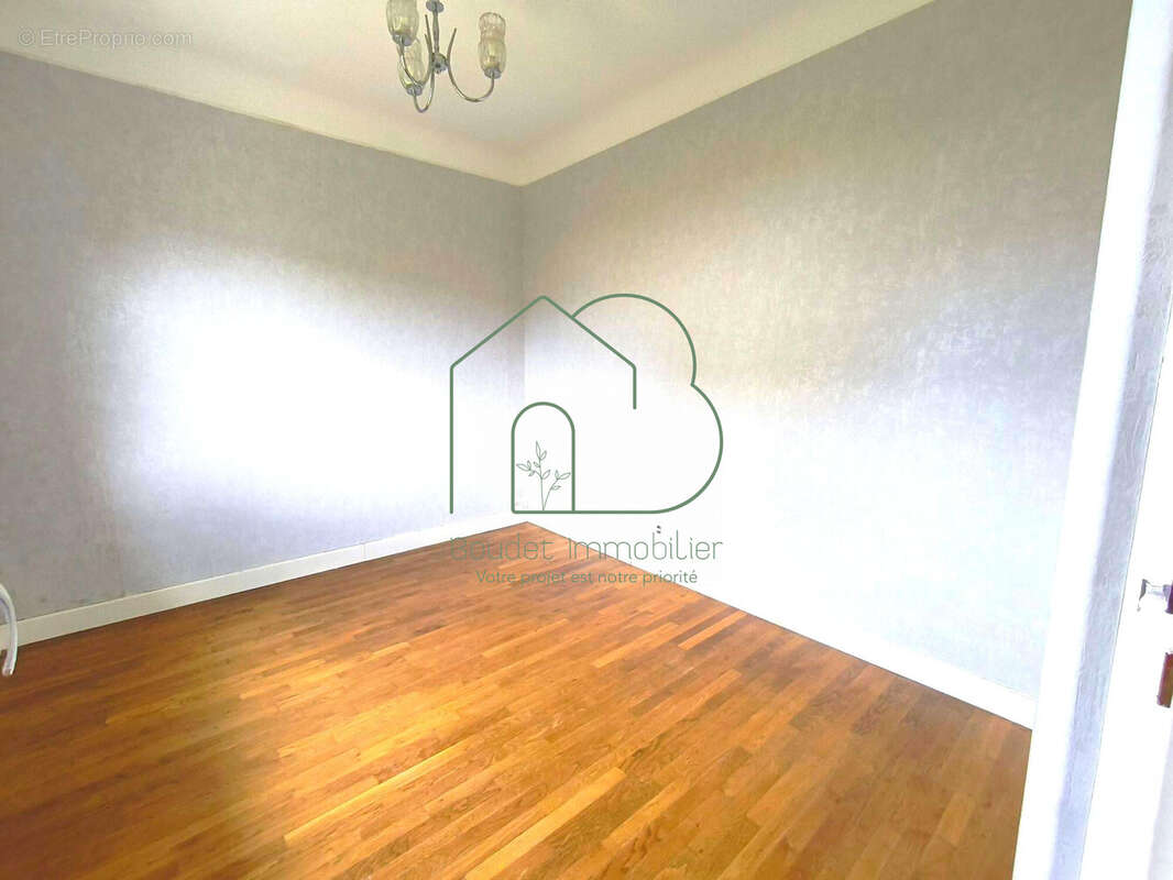 Maison 85 m² à Livinhac-Le-Haut  - photo 9