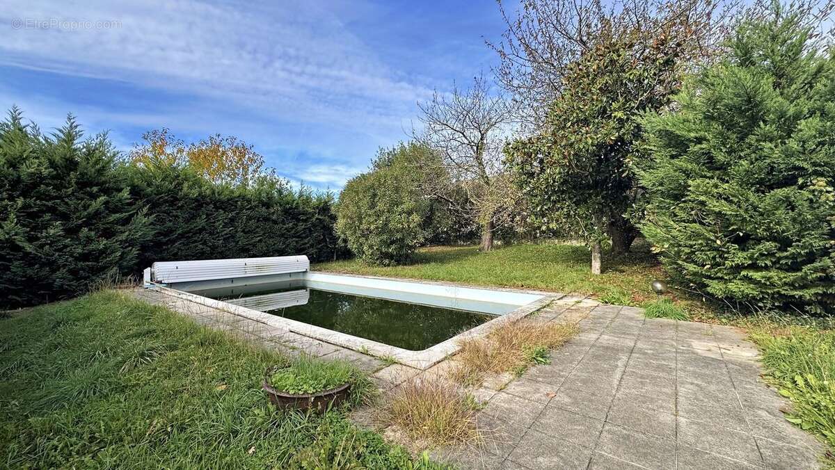 Maison à CASTILLON-LA-BATAILLE