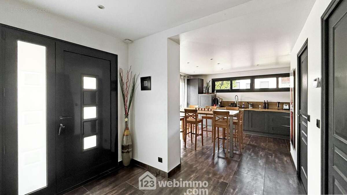 Maison à ORMESSON-SUR-MARNE