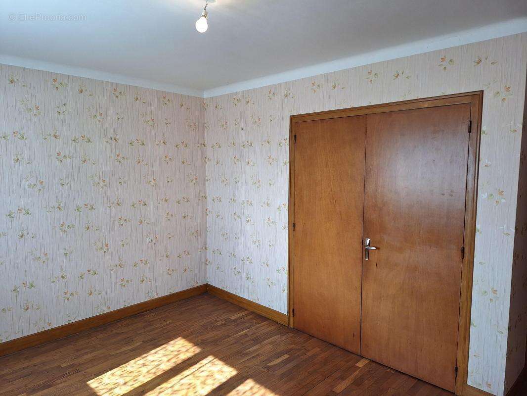 Maison à MONTFAUCON