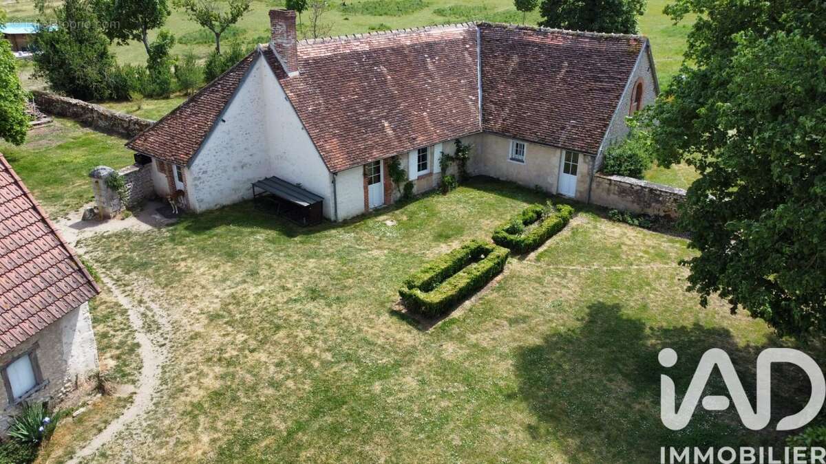 Photo 2 - Maison à SAINTE-THORETTE