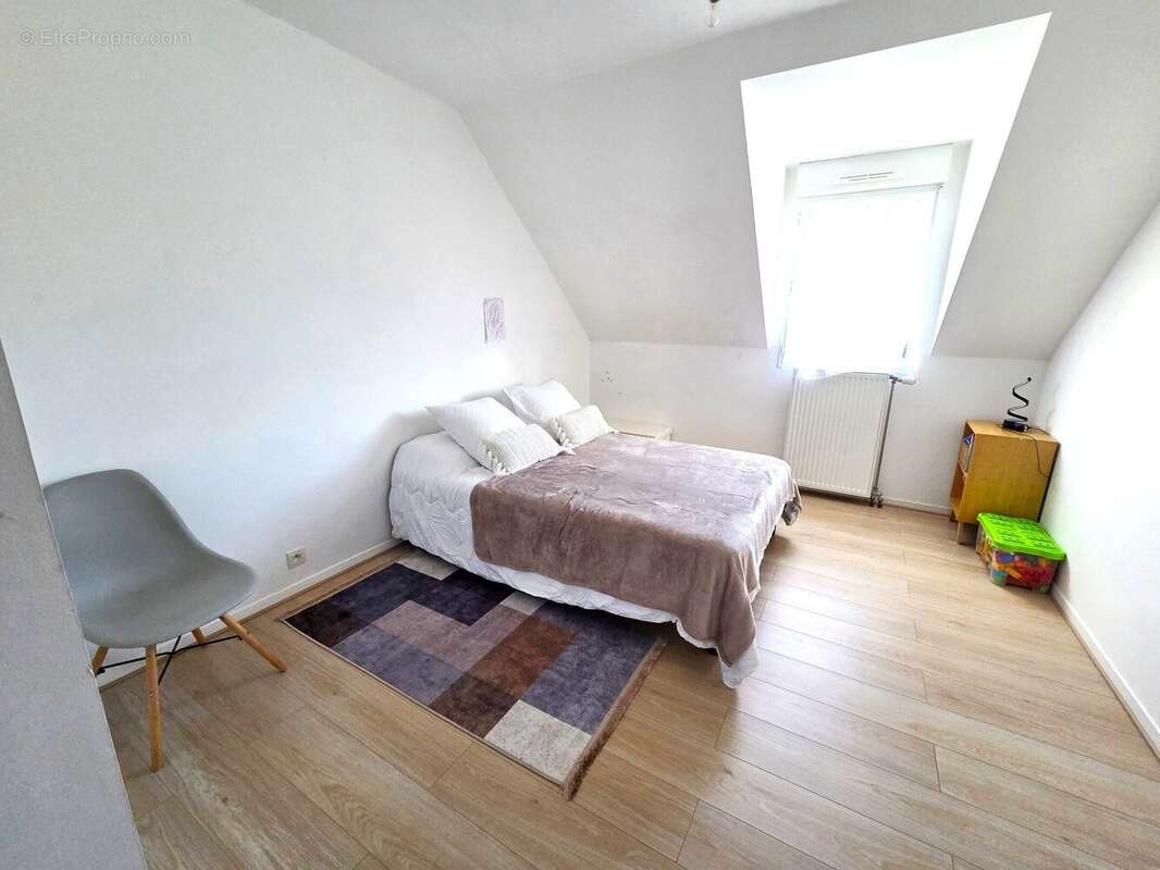 Maison 95 m² à Noyal-Chatillon-Sur-Seiche  - photo 9