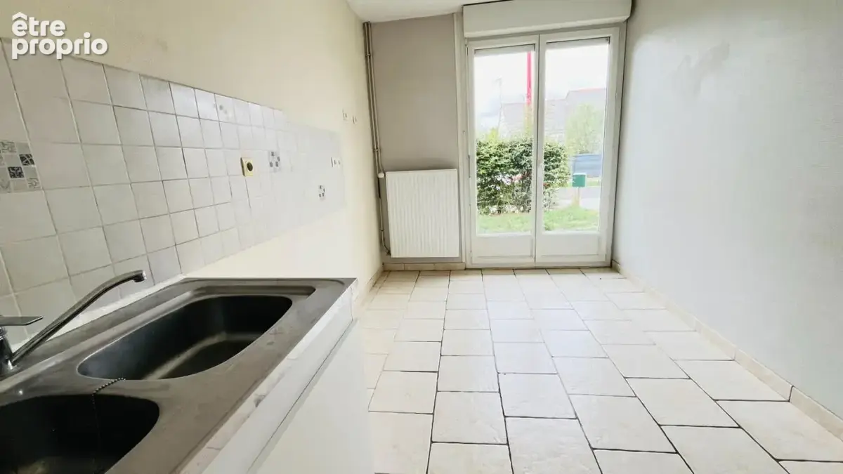Maison Becon Les Granits  83 m2 centre bourg - photo 5