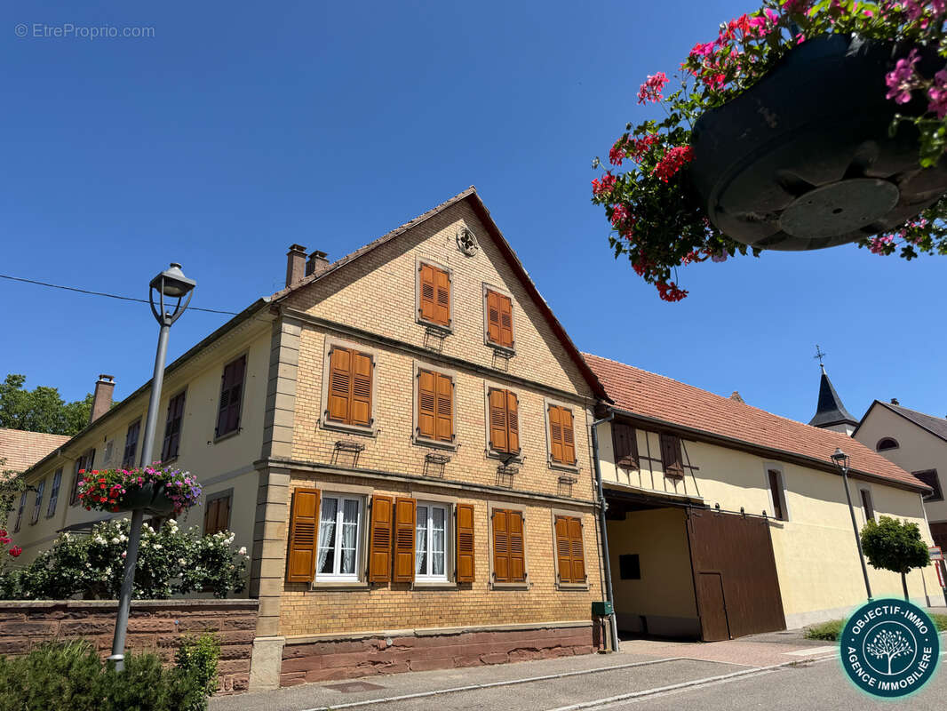 Exceptionnel corps de ferme  batisse de 350 m2  47 ares - photo 8