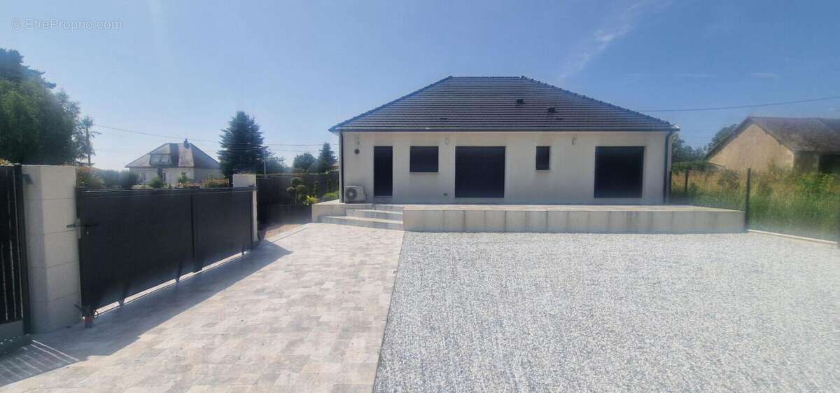 Maison à NOYERS-SUR-CHER