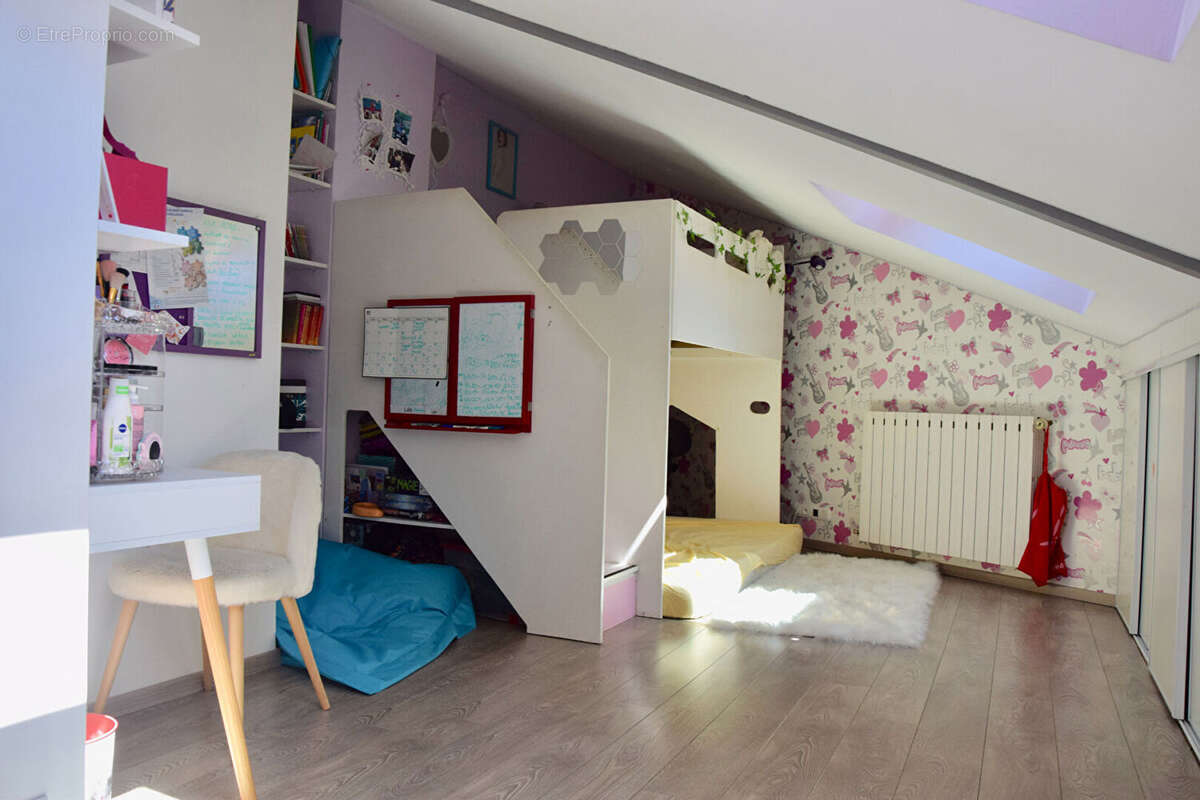 Maison à CHALETTE-SUR-LOING