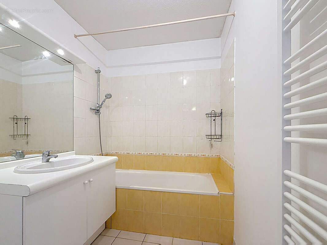 Appartement à BOURGOIN-JALLIEU