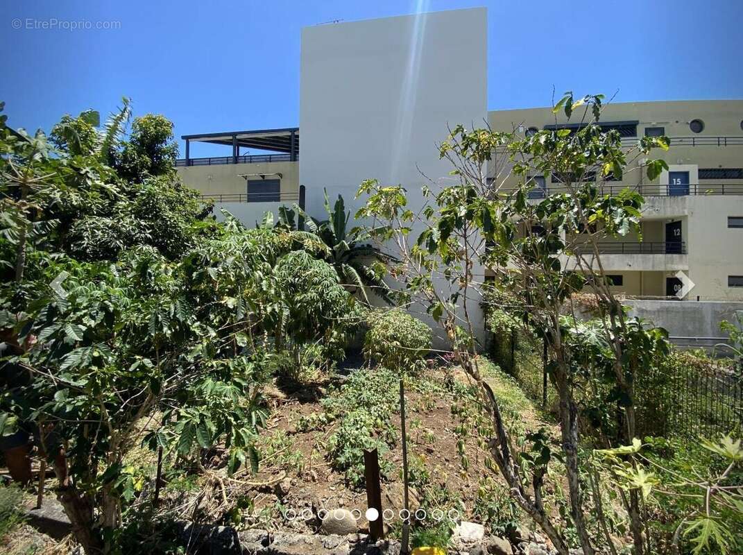 Terrain à SAINT-DENIS