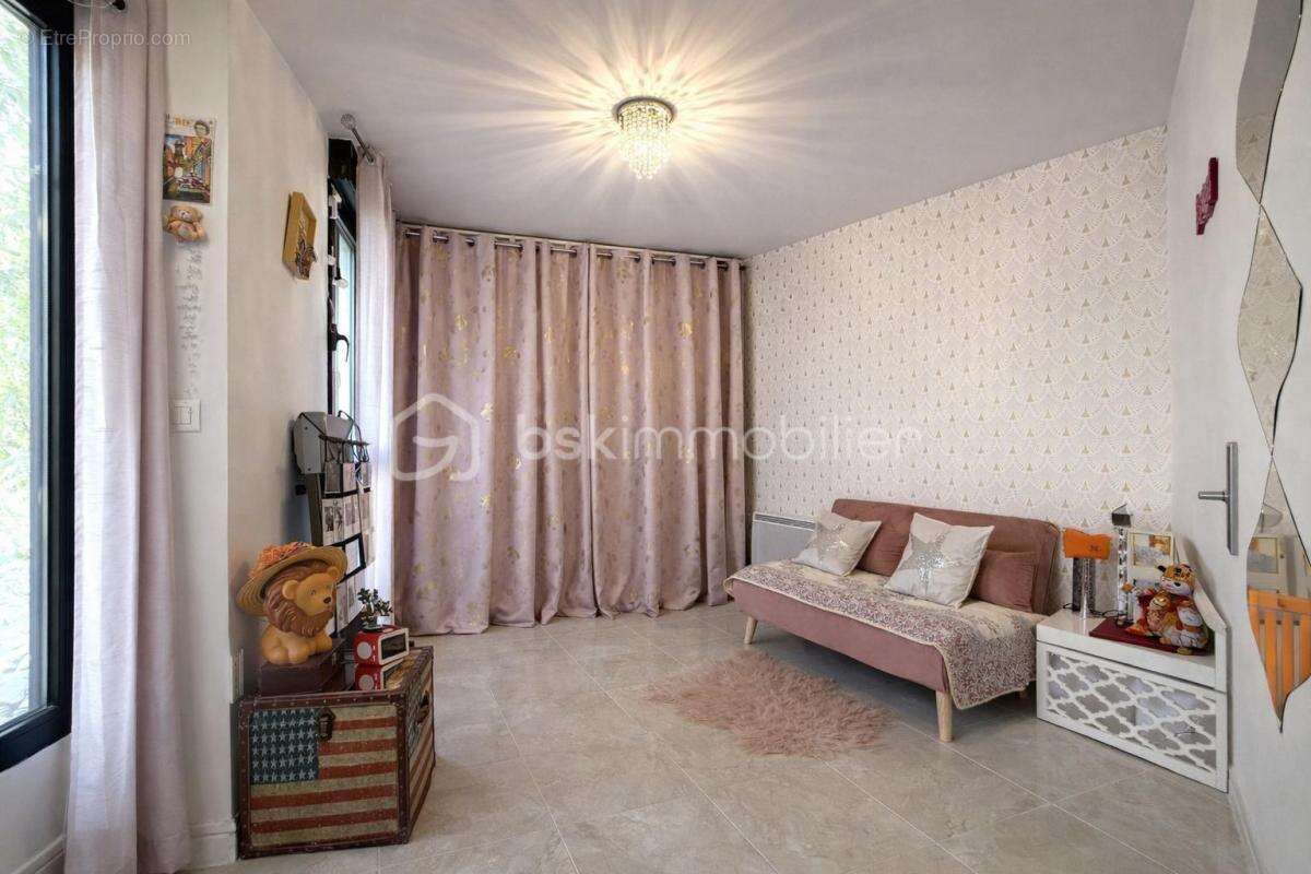 Appartement à ROMAINVILLE