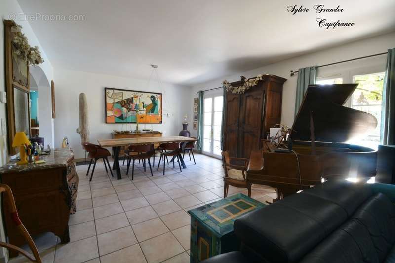 Maison à VILLELAURE