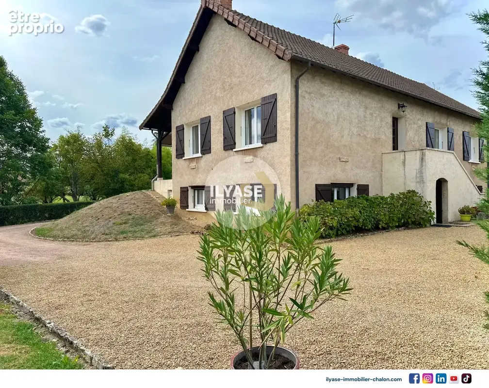 Maison 152m2  3CH  1 piscine  1618m2 - photo 2