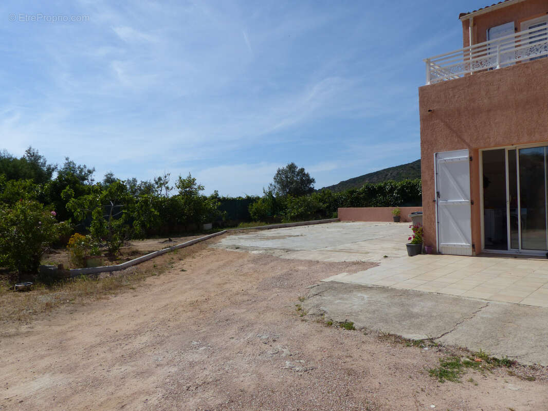 Maison à ALATA