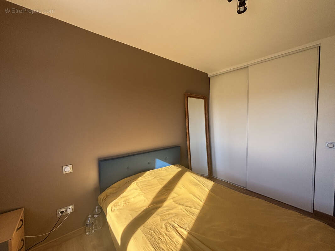 Maison à SAINT-LAURENT-DE-LA-SALANQUE