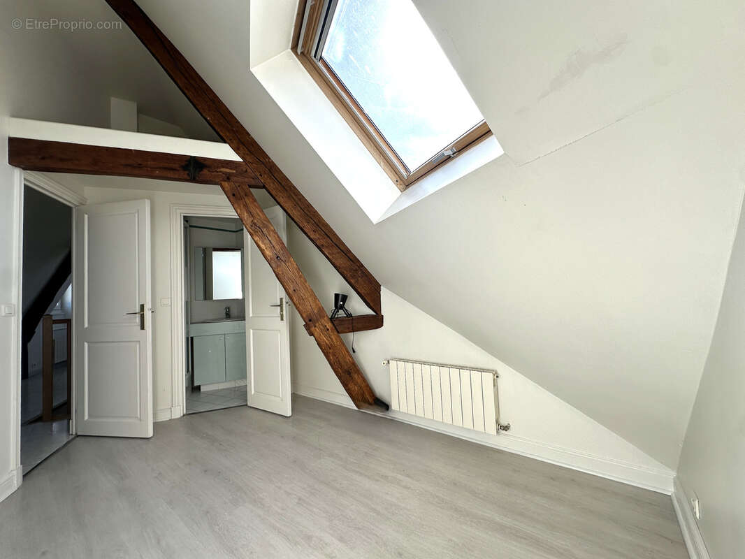 Appartement à HOUDAN