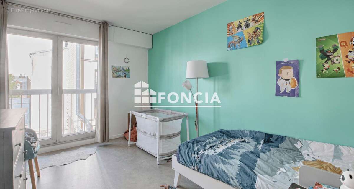 Appartement à PARIS-14E