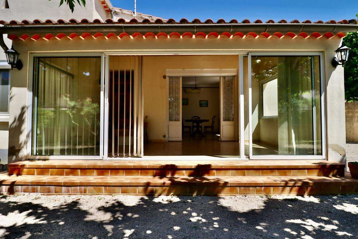 Maison à JONQUIERES