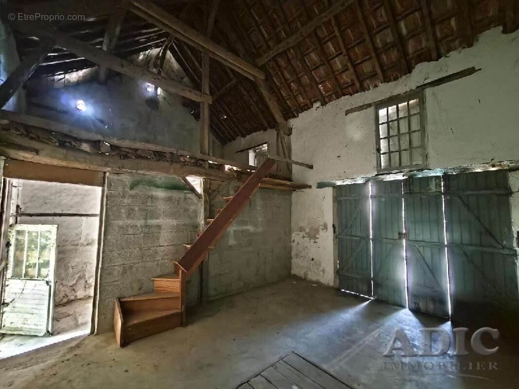 Maison à NANTOUILLET