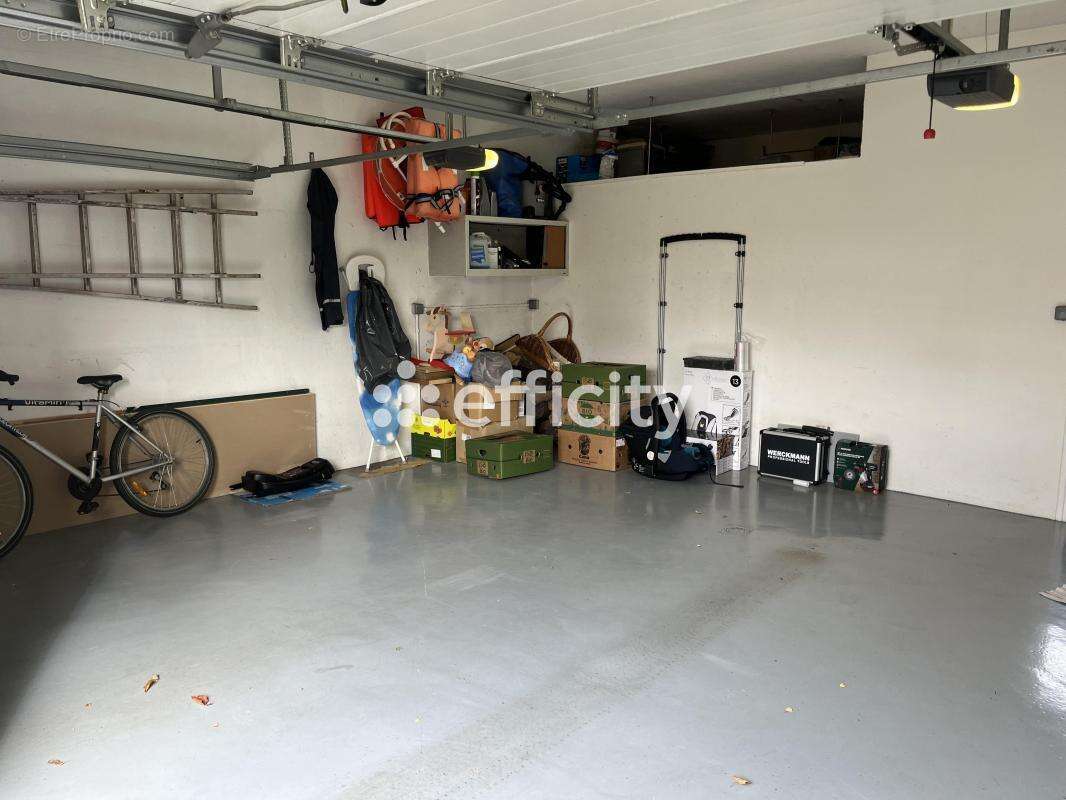 Maison à SAINT-MARTIN-DE-FONTENAY