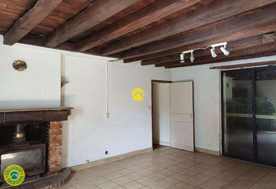 Maison 85 m2 avec terrain 2035 m2 - photo 7