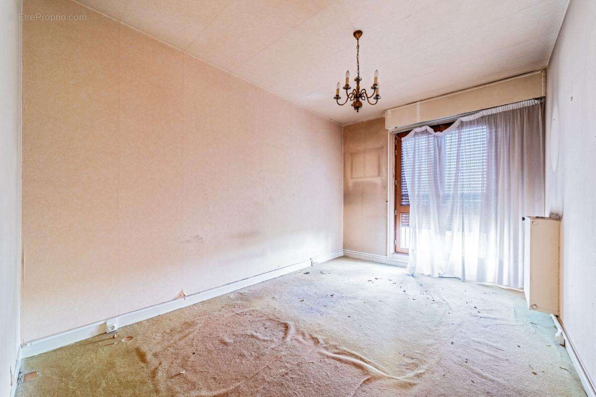 Appartement à LE PLESSIS-ROBINSON