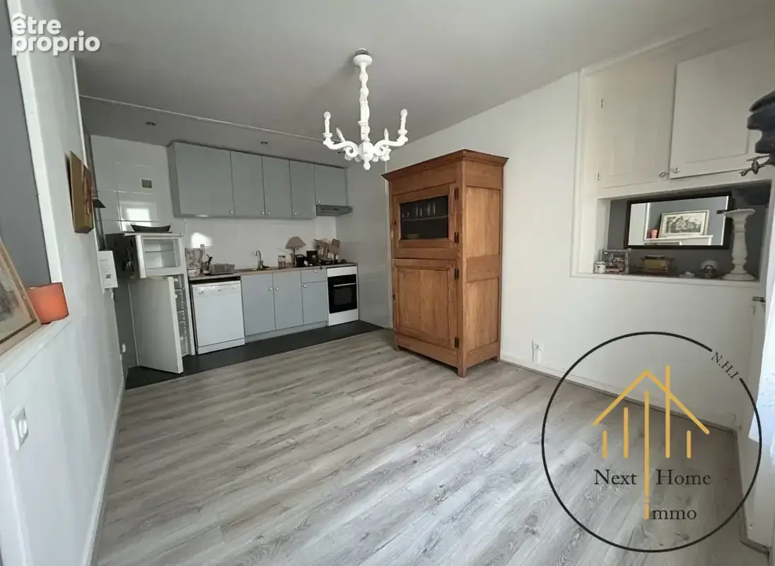 Maison 5 pièces 180 m² à vendre à Villebois-Lavalette (16320) - photo 5
