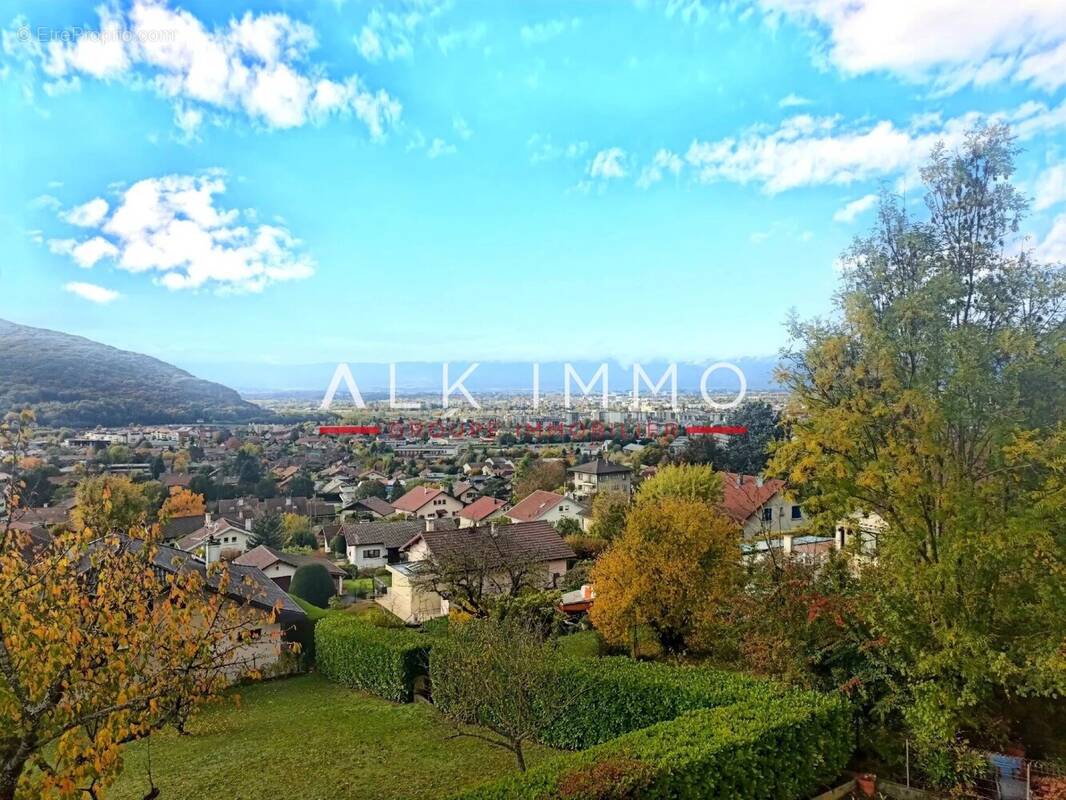 Appartement à VETRAZ-MONTHOUX