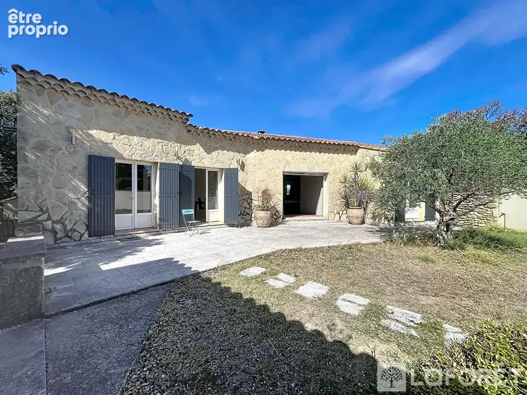 Sérignan Du Comtat - Maison plain pied 6 pièces 165 m2 avec piscine - photo 3