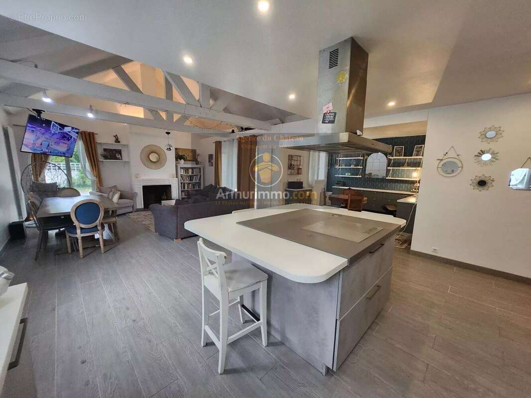 Maison à PONTAULT-COMBAULT