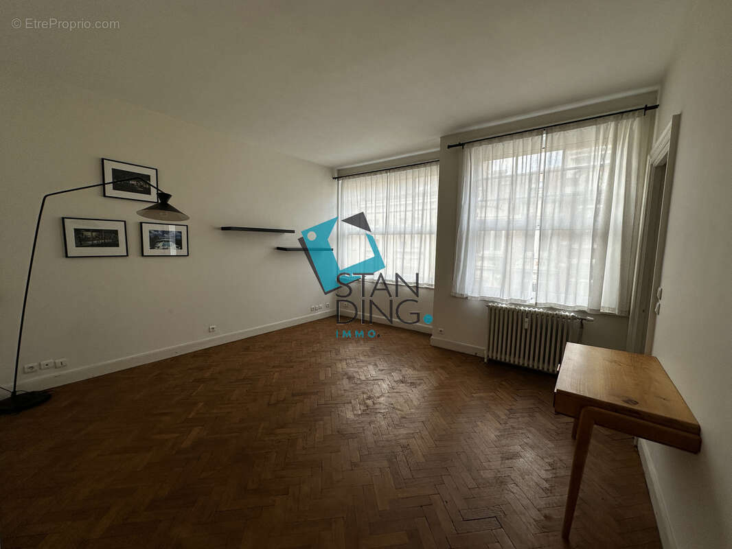 Appartement à LA MADELEINE