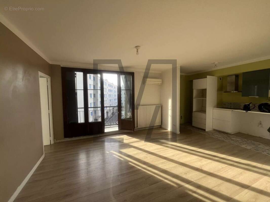 Appartement à MARSEILLE-12E