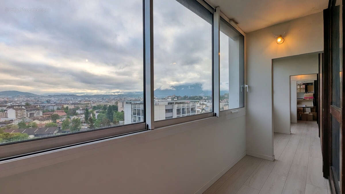 Appartement à SEYNOD