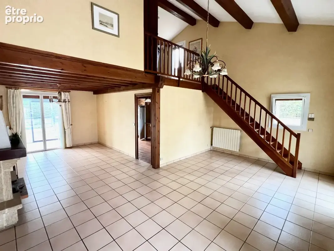 Maison 7 pièces 133,75 m2 avec jardin et piscine - photo 2